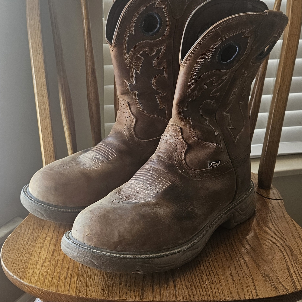 Justin Boots Leather Upper Cowboy Boots